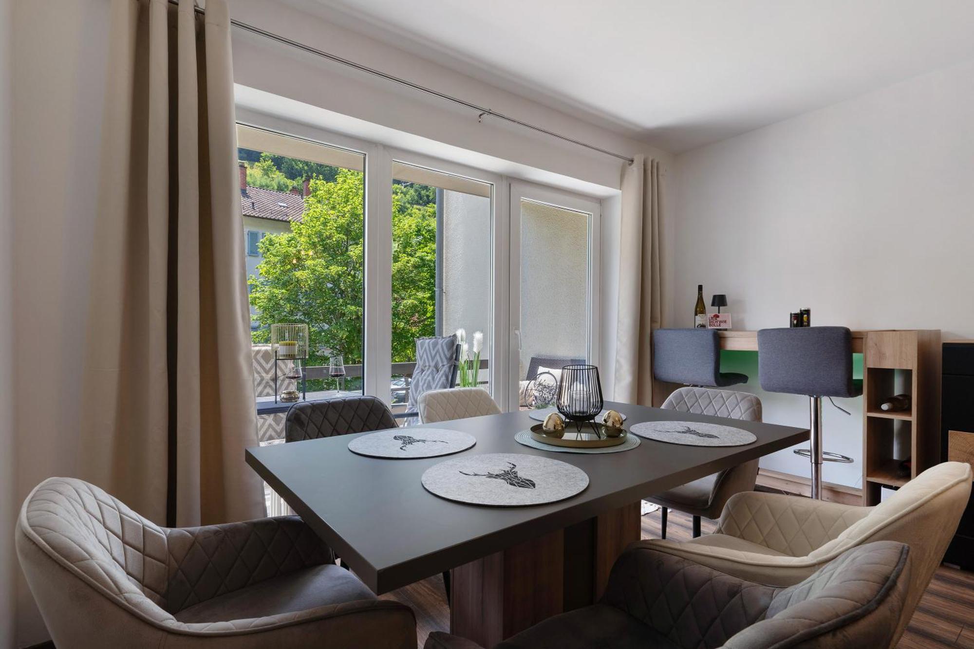 Lopezan And Living Apartment