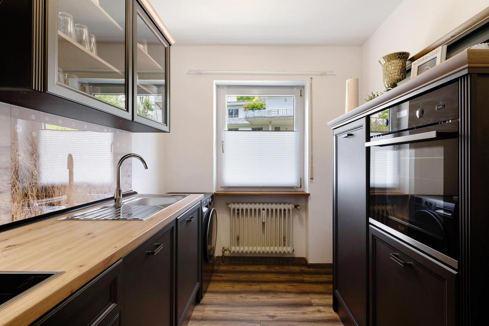 Lopezan And Living Apartment